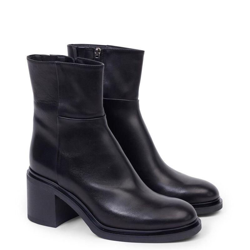 Kathryn Wilson Sylvie Boot image number 1